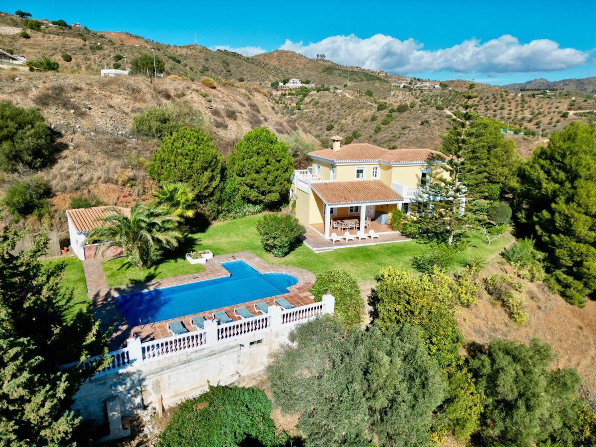 Gran Villa Con Vistas Al Mar Y Piscina Privada Malaga Bagian luar foto
