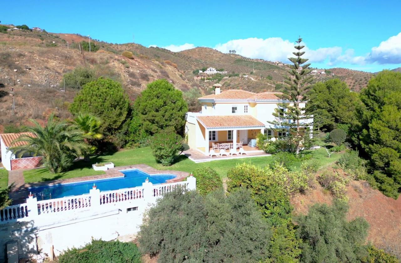 Gran Villa Con Vistas Al Mar Y Piscina Privada Malaga Bagian luar foto
