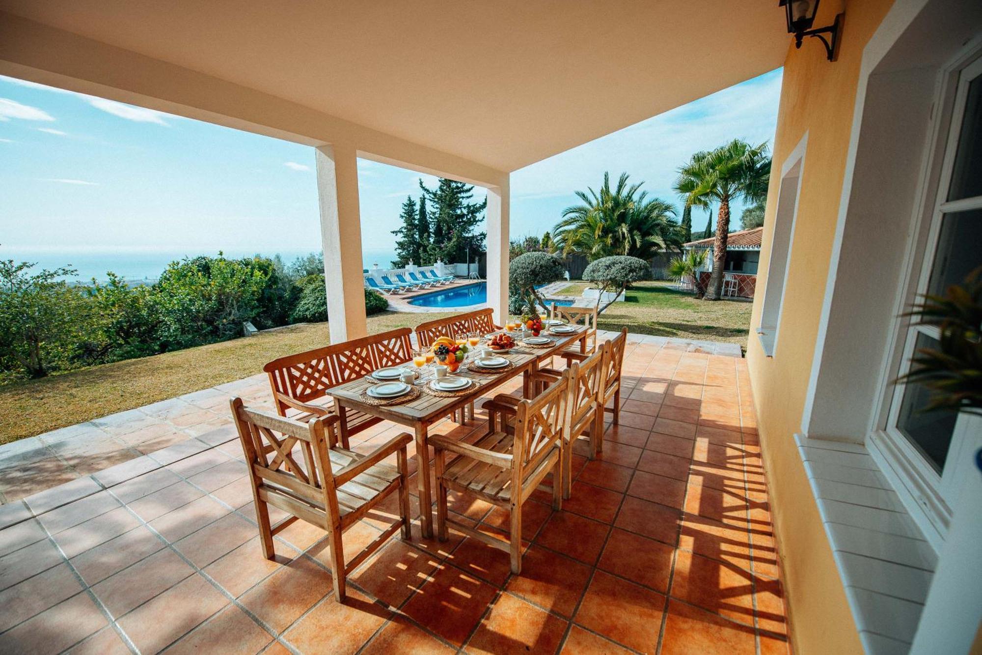 Gran Villa Con Vistas Al Mar Y Piscina Privada Malaga Bagian luar foto