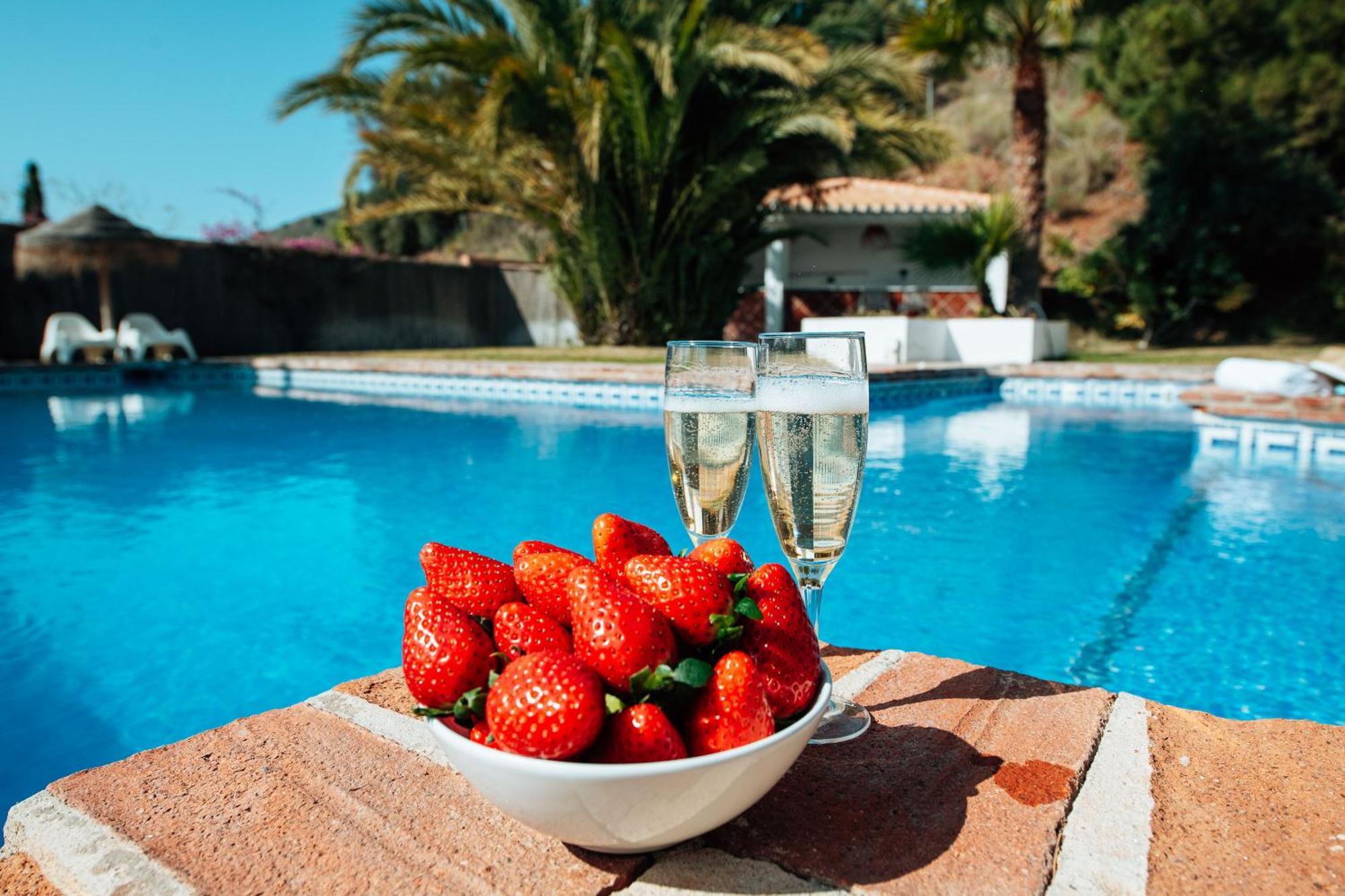 Gran Villa Con Vistas Al Mar Y Piscina Privada Malaga Bagian luar foto