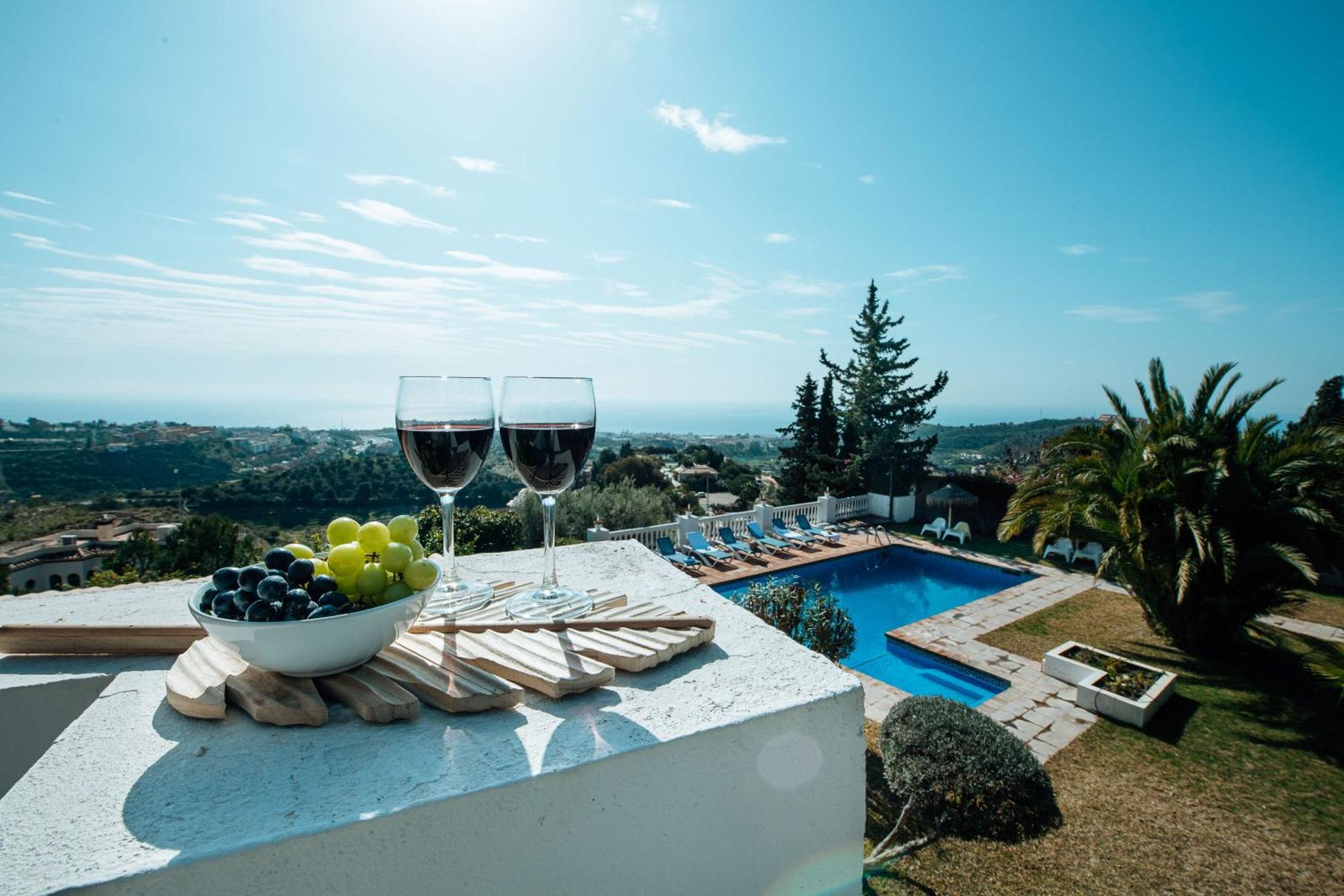 Gran Villa Con Vistas Al Mar Y Piscina Privada Malaga Bagian luar foto